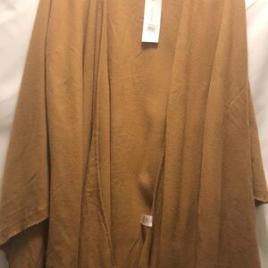 Treasure & Bond Shawl